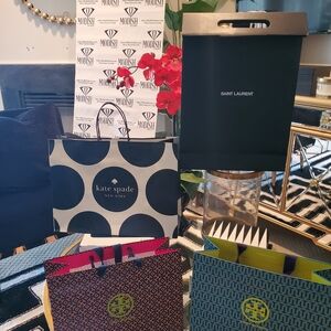 Meet your Posher, Valerie